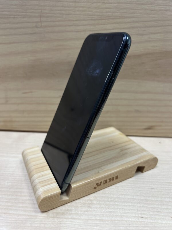 iPhone 11 pro 256gb Verde Bateria 100% - Imagen 4