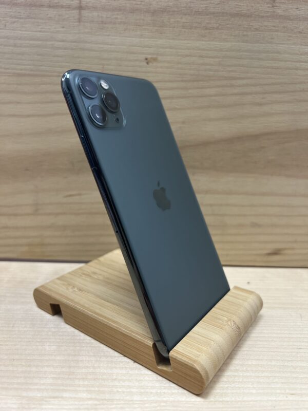 iPhone 11 pro max 64gb  verde Bateria superior al 95%